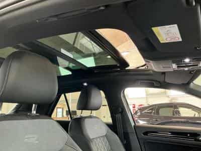 VW T-Roc R-Line Black Edition 1.5 TSI 150 CV DSG7 *PANO* BLACK* CAM * (2025) - Foto 11