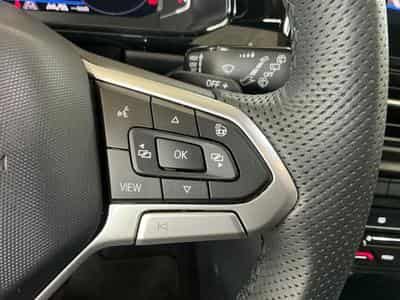 VW T-Roc R-Line Black Edition 1.5 TSI 150 CV DSG7 *PANO* BLACK* CAM * (2025) - Foto 8