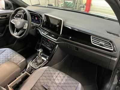 VW T-Roc R-Line 1.5 TSI 150 CV DSG7 *ACC* CAM * HAYON * (2025) - Foto 15