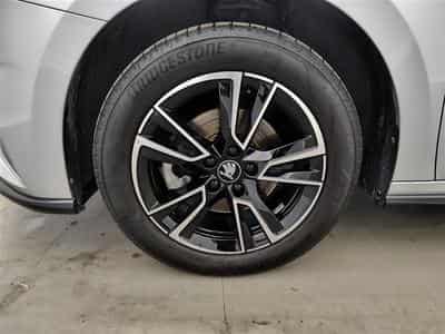 Skoda Fabia 1.0 TSI Monte Carlo DSG (2025) - Photo 6