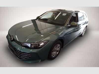 VW Passat (2025) - Photo 1