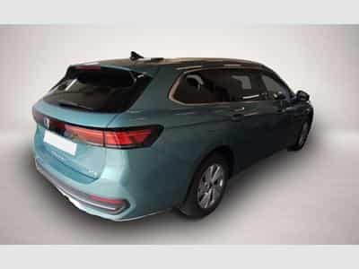 VW Passat (2025) - Photo 2