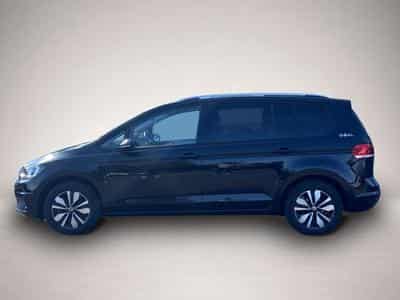 VW Touran (2025) - Photo 2