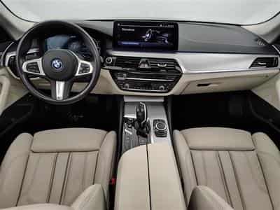 BMW 530 530e PHEV LUXURY NAVI / CUIR SPORT / FULL LED (2022) - Photo 8