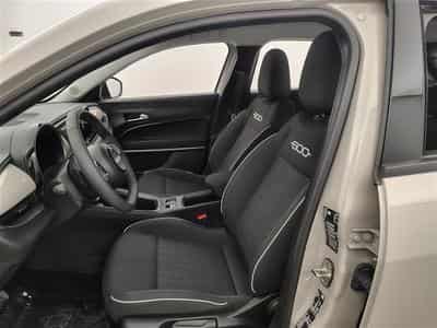 Fiat 600 1.2 Hybrid 136cv DCT Icone NAVI / FULL LED / KEYLESS / CAM (2025) - Photo 7