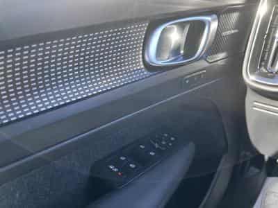 Volvo XC40 B3 Plus Dark DCT (2025) - Photo 10