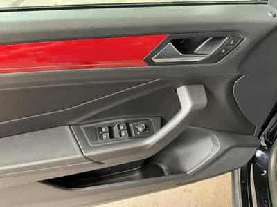VW T-Roc R-Line+DSG+LED+BEATS+BlackStyle+keyless (2023) - Foto 14