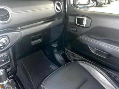 Jeep Wrangler Unlimited 2.2 MultiJet II 200hp AT8 4x4 Sahara (2020) - Foto 8
