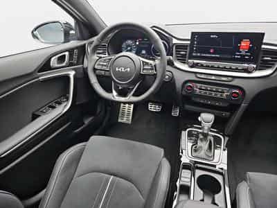 Kia XCeed 1.6 T-GDI DCT 180 GT-LINE (2026) - Foto 8