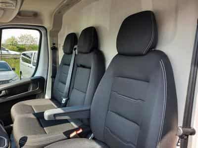 Peugeot Boxer 2.2 BlueHDI  140 L2H2 335 (2026) - Foto 14