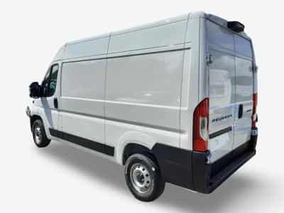 Peugeot Boxer 2.2 BlueHDI  140 L2H2 335 (2026) - Foto 5