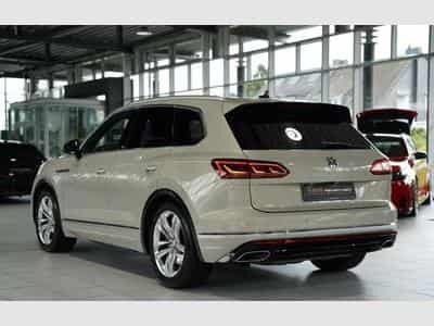 VW Touareg One Million 4M *Kamera *ACC *AHK *H-UP (2020) - Foto 9