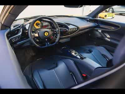 Ferrari SF90 STRADALE GIALLO 3 STRATO CARBONE BLEU (2022) - Photo 11