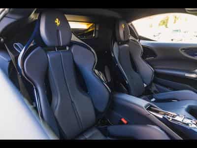 Ferrari SF90 STRADALE GIALLO 3 STRATO CARBONE BLEU (2022) - Photo 13