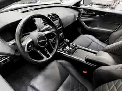 Jaguar XE P300 AWD HSE (2022) - Foto 14