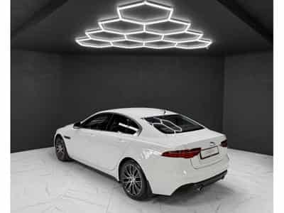 Jaguar XE P300 AWD HSE (2022) - Foto 3