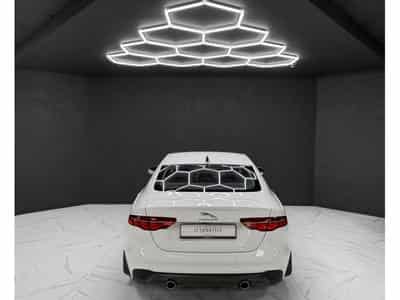 Jaguar XE P300 AWD HSE (2022) - Foto 4
