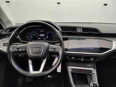 Audi Q3 PHEV 45 TFSIe S-Tronic S-Line NAVI / CAMERA / TO PANO (2021) - Photo 9