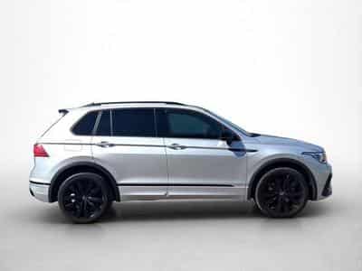 VW Tiguan R-Line 4Motion/Matrix/AHK/Black/DCC (2022) - Photo 7