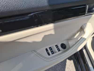 Skoda Superb 1.8 TSI Style DSG Laurin & Klement (2016) - Photo 11