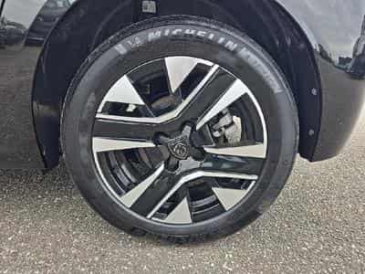 Peugeot 208 1.2 100 ALLURE (2025) - Foto 9