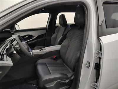 Peugeot 5008 1.2 HYBRID 145cv e-DSC6 GT 7pl. NAVI / FULL LED / CAMERA (2026) - Foto 7