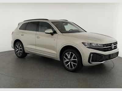 VW Touareg 3.0 TDI 210 kW 4Motion R-Line (2024) - Photo 1