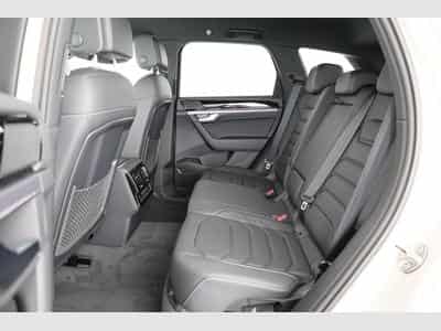 VW Touareg 3.0 TDI 210 kW 4Motion R-Line (2024) - Photo 10