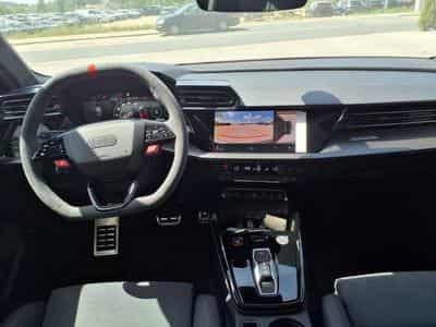Audi RS3 Limousine 2.5 TFSI 7-Gang S tronic quattro (2026) - Photo 5
