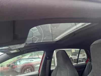 VW Golf R-Line 1.5 eTSI (2025) - Photo 6