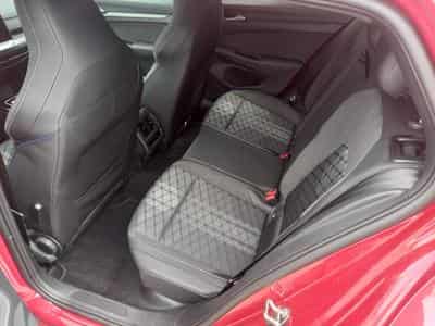 VW Golf R-Line 1.5 eTSI (2025) - Photo 7