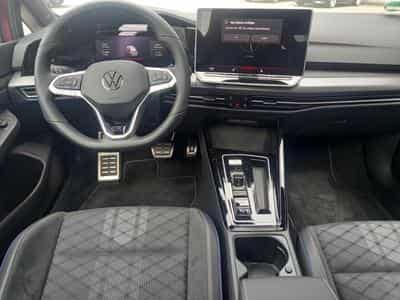 VW Golf R-Line 1.5 eTSI (2025) - Photo 8