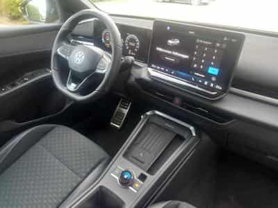 VW T-Roc R-Line 1.5 eTSI (2025) - Photo 10