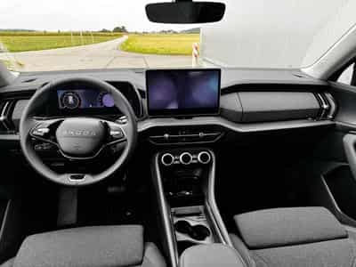 Skoda Kodiaq 2.0 TDI 142 kW 4x4 Selection (2026) - Foto 7