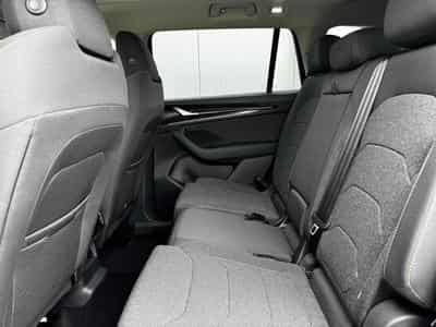 Skoda Kodiaq 2.0 TDI 142 kW 4x4 Selection (2026) - Foto 9