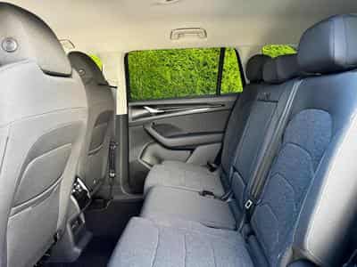 Skoda Kodiaq 2.0 TDI 142 kW 4x4 Selection (2026) - Foto 8