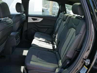 Audi Q7 S line (2025) - Photo 10