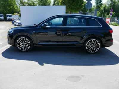 Audi Q7 S line (2025) - Photo 6