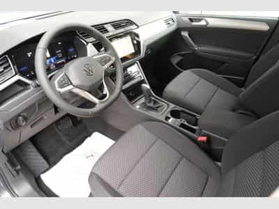 VW Touran 1.5 TSI DSG (2026) - Foto 12