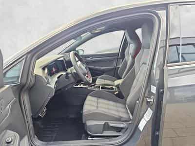 VW Golf 2.0 TSI 195 kW GTI (2026) - Photo 9