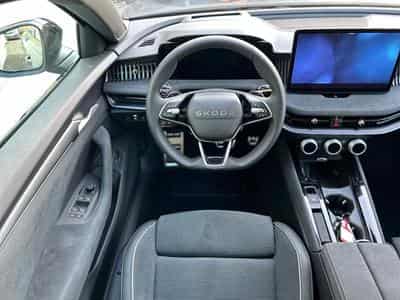 Skoda Superb Sportline (2026) - Photo 13
