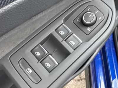 VW Golf R-Line Limited (2026) - Foto 11