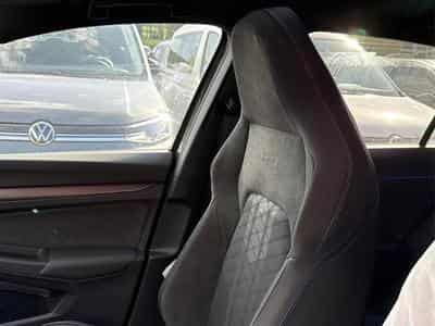 VW Golf R-Line Limited (2026) - Foto 13