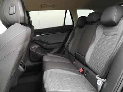 Skoda Superb 2.0 TDI 142kW 4x4 Selection (2025) - Foto 10