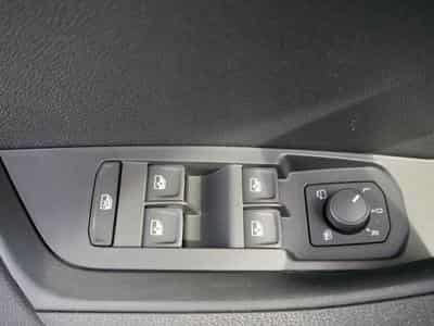 Skoda Karoq Sportline 2.0 TSI 4x4 DSG (2026) - Foto 9