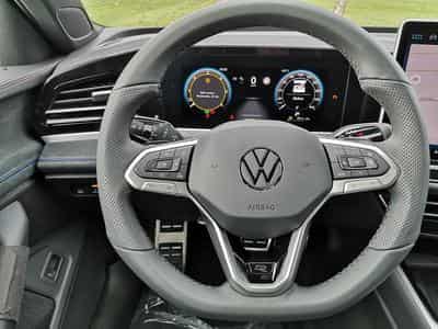 VW Passat Variant 2.0 TDI 142 kW 4Motion R-Line (2026) - Foto 6