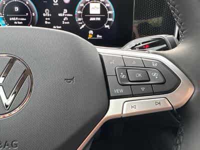 VW Passat Variant Business (2025) - Foto 15