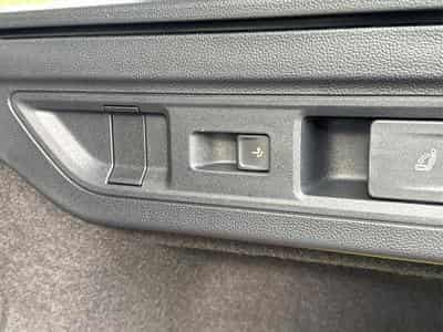 VW Passat Variant Business (2025) - Foto 13