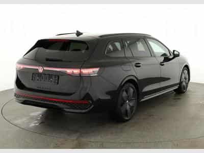 VW Passat Variant 2.0 TDI 142 kW 4Motion R-Line (2026) - Foto 2