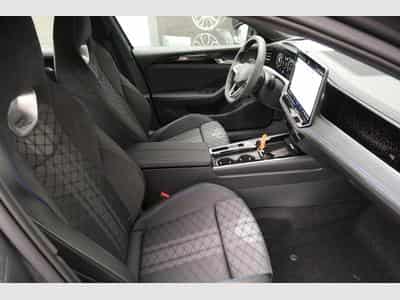VW Passat Variant Var. 2.0 (2026) - Foto 6